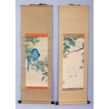 TWO GOOD QUALITY JAPANESE MEIJI PERIOD HANGING SCROLL PRINTS, one depicting a parrot supported on