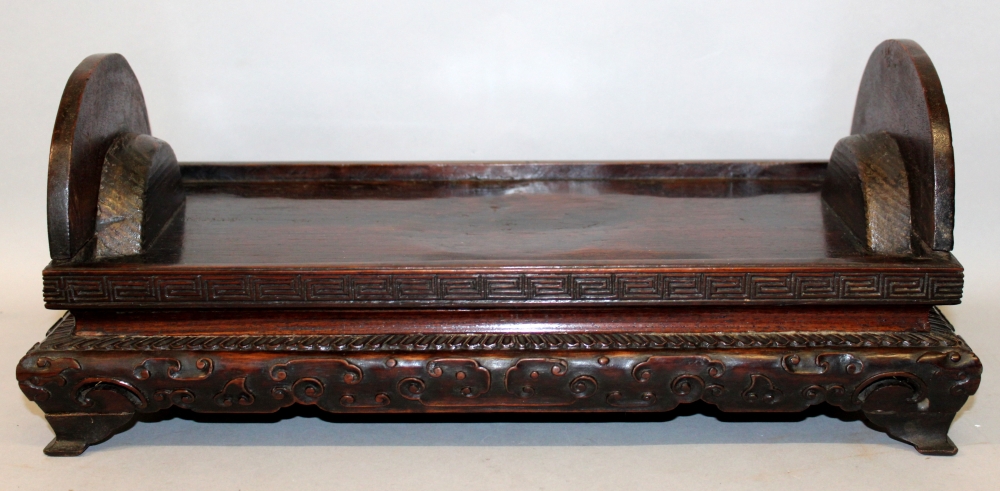 A PAIR OF GOOD QUALITY EARLY 20TH CENTURY CHINESE CARVED RECTANGULAR HARDWOOD STANDS, intended for - Image 4 of 7