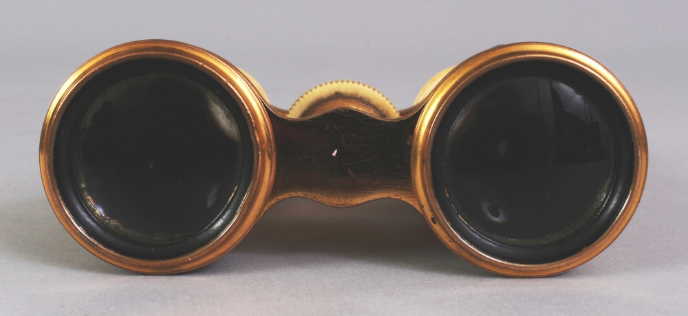 A GOOD PAIR OF LATE 19TH CENTURY SIGNED SHIBAYAMA & IVORY OPERA GLASSES BY LEMAIRE OF PARIS, the - Image 6 of 8