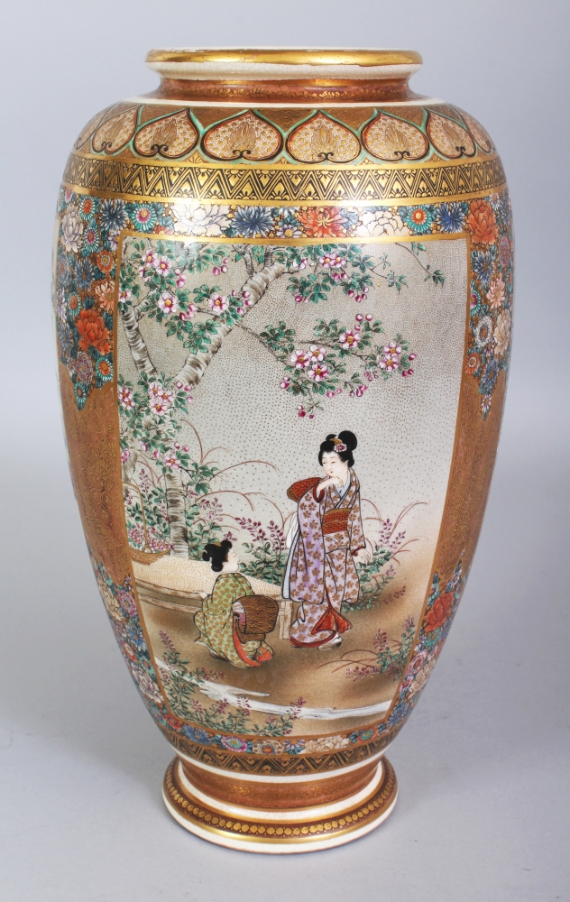 A LARGE GOOD QUALITY JAPANESE MEIJI PERIOD SATSUMA EARTHENWARE VASE, painted with figural panels and - Image 3 of 9