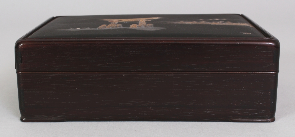 A GOOD QUALITY EARLY 20TH CENTURY JAPANESE KOMAI STYLE RECTANGULAR WOOD BOX, the cover inset with - Image 3 of 8