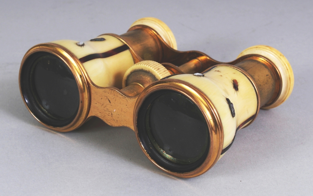 A GOOD PAIR OF LATE 19TH CENTURY SIGNED SHIBAYAMA & IVORY OPERA GLASSES BY LEMAIRE OF PARIS, the