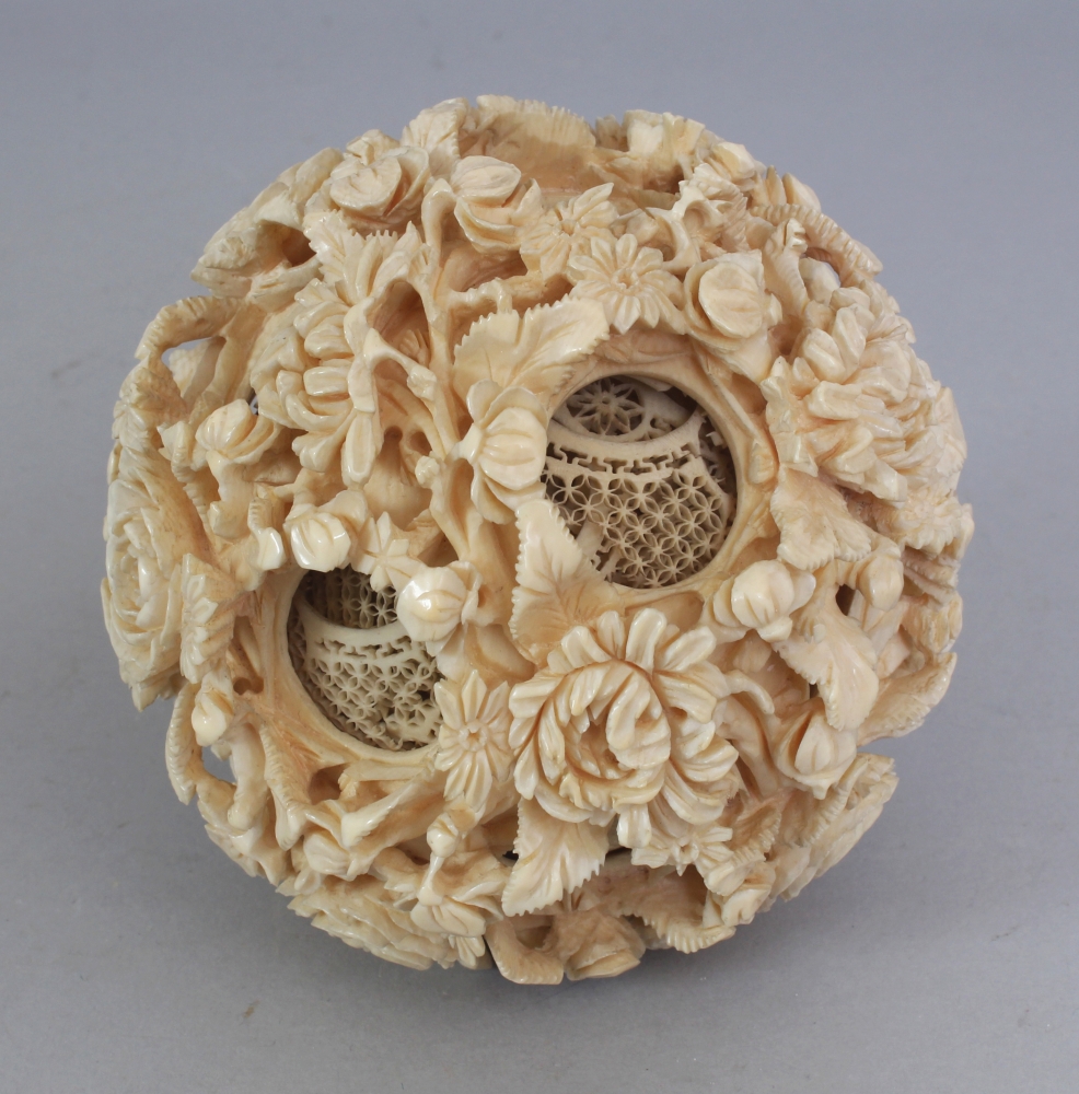 A GOOD LARGE EARLY 20TH CENTURY CHINESE CARVED CONCENTRIC CANTON IVORY BALL ON STAND, the outer - Image 9 of 9