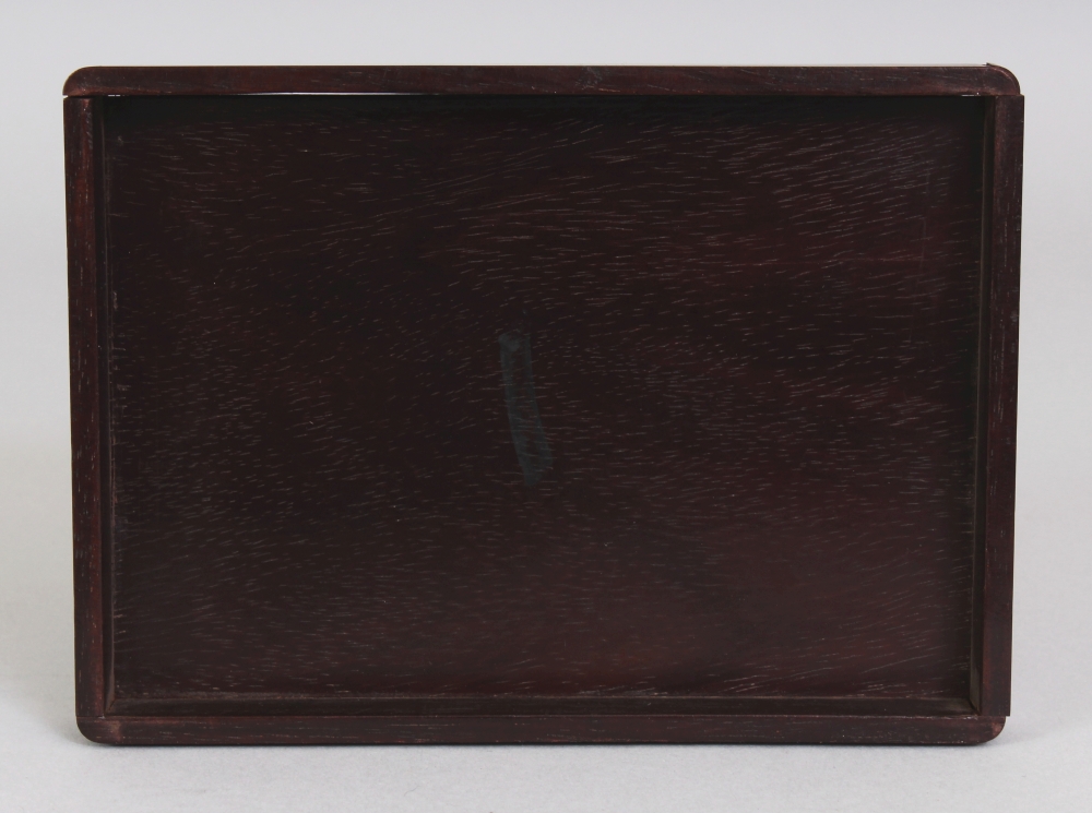 A GOOD QUALITY EARLY 20TH CENTURY JAPANESE KOMAI STYLE RECTANGULAR WOOD BOX, the cover inset with - Image 6 of 8