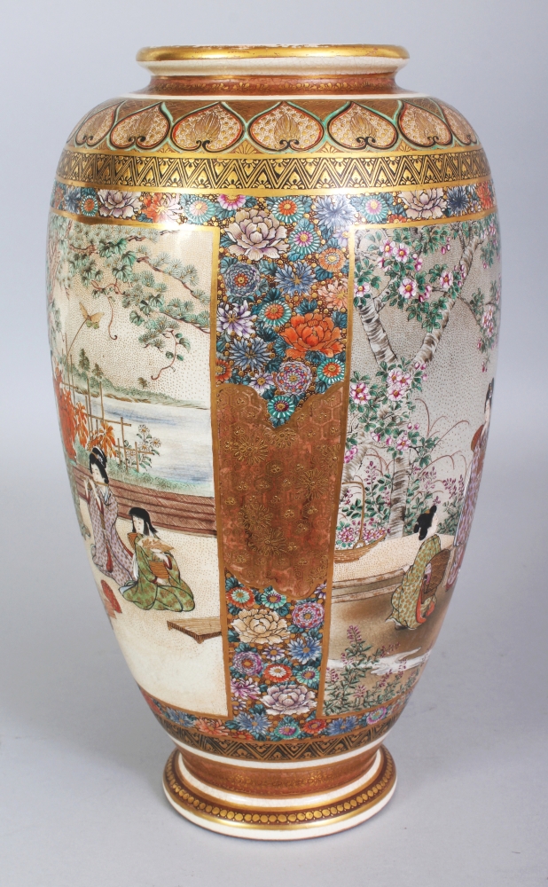 A LARGE GOOD QUALITY JAPANESE MEIJI PERIOD SATSUMA EARTHENWARE VASE, painted with figural panels and - Image 4 of 9