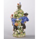A GOOD FRENCH SAMSON OF PARIS PORCELAIN PERFUME BOTTLE AND STOPPER, CIRCA. 1900, with figures and