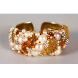 A SUPERB 18CT GOLD, PEARL, TOPAZ AND DIAMOND BRACELET with crystal leaves etc.