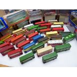 MODEL BUSES CORGI & EFE 36 DOUBLE DECK MANY OF HALF CAB ERA ALL ARE IN U/B CONDITION BUT SOME HAVE