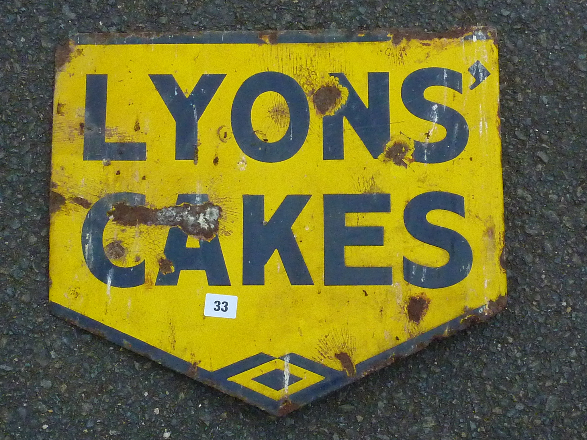 LYONS CAKES ENAMELLED SIGN