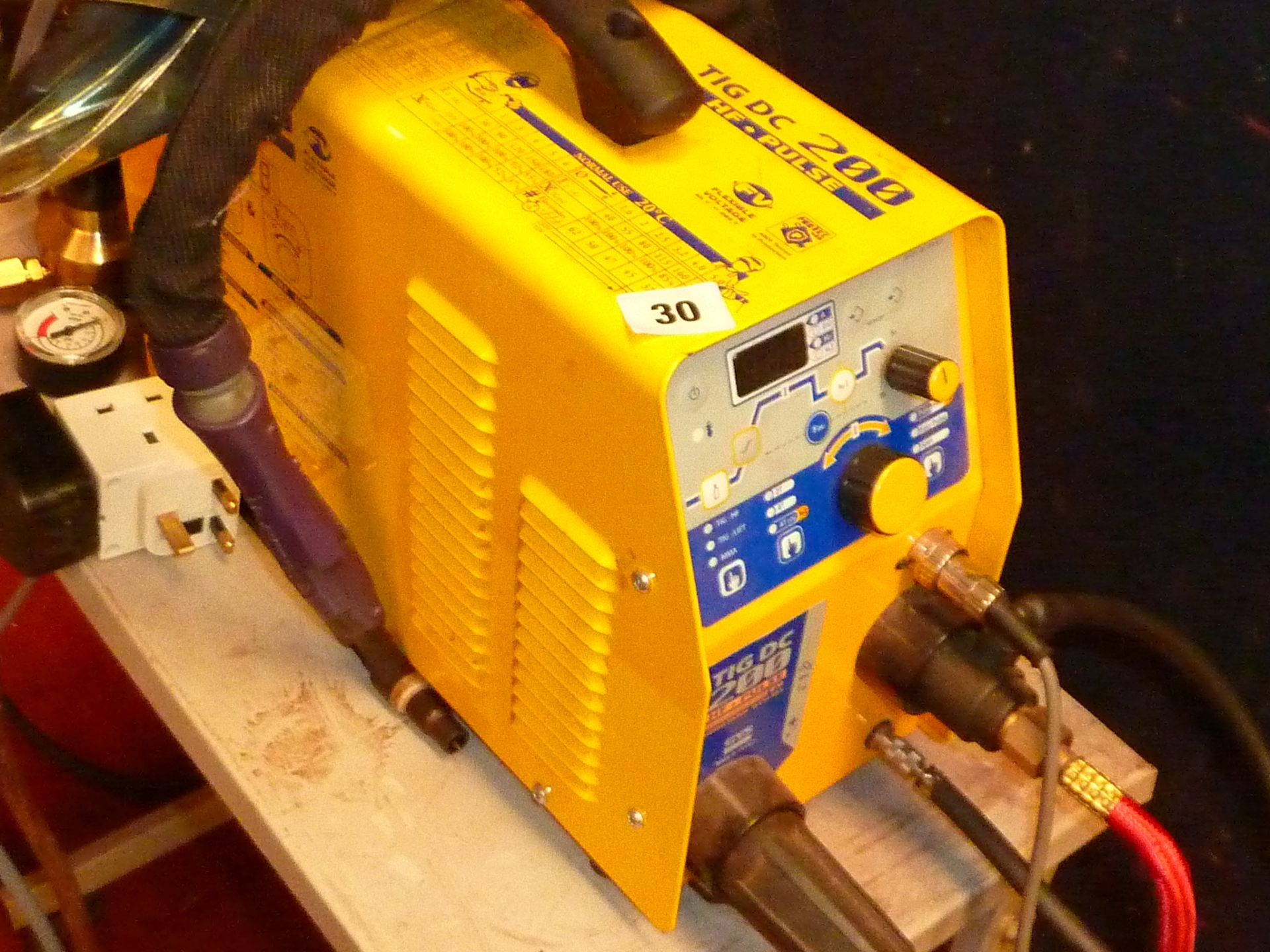 TIG DC 209 WELDER