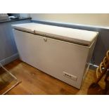 CHEST FREEZER