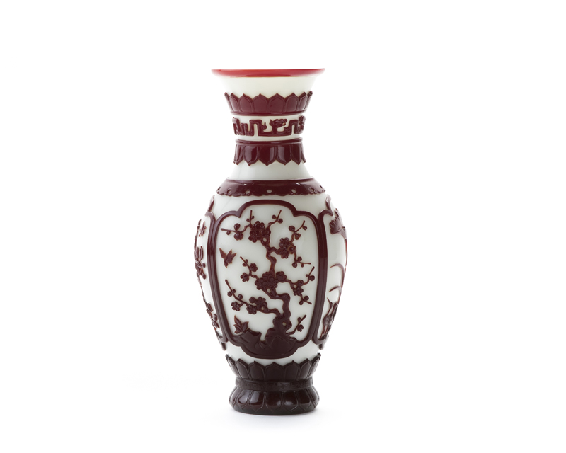 A Chinese Peking glass vase