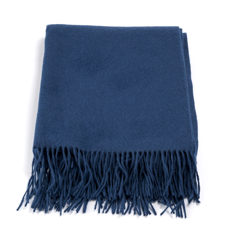 A group of cashmere blankets, including Pratesi - Image 10 of 11