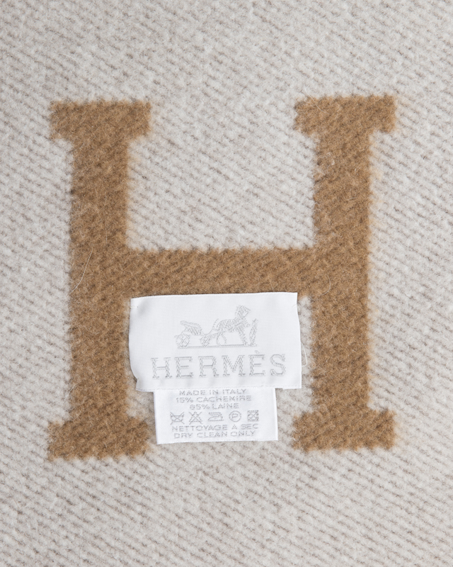 Two Hermes wool monogram blankets - Image 2 of 2