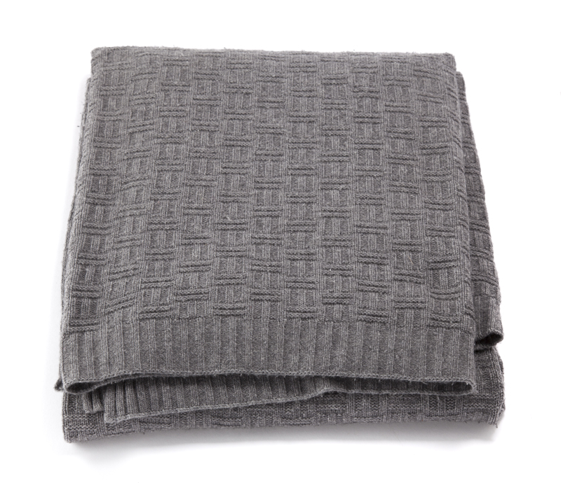 A group of cashmere blankets, including Pratesi - Image 6 of 11