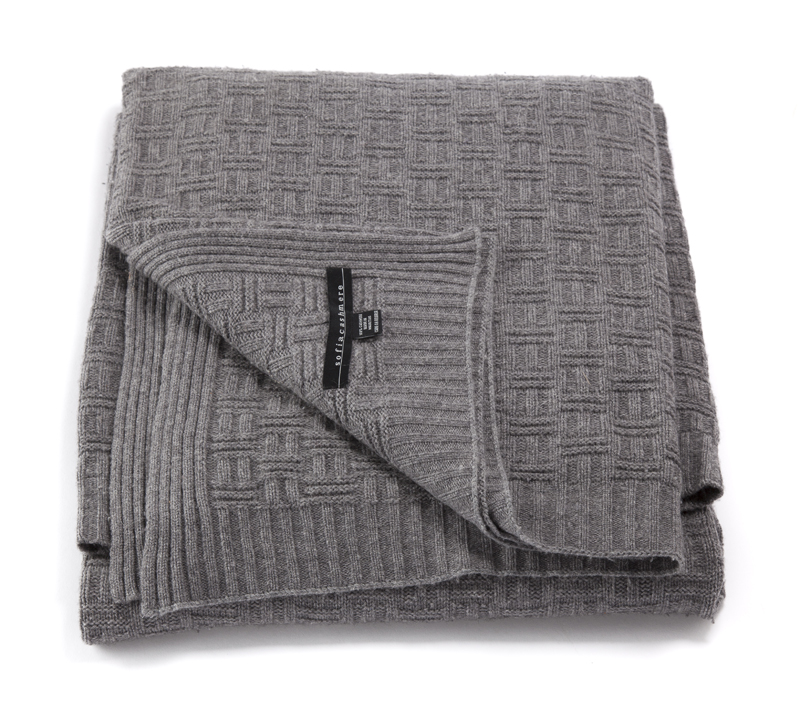 A group of cashmere blankets, including Pratesi - Image 7 of 11