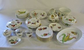 Royal Worcester 'Evesham' pt dinner service approximately 35 pieces