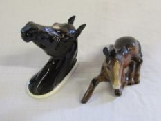 Beswick foal no 915 & horse wall plaque no 1385