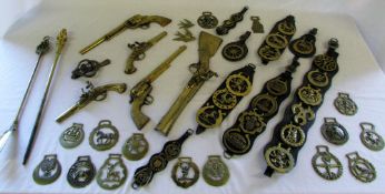 Various brasses inc horse brasses