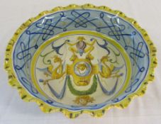 Italian maiolica bowl (a/f) L 23.5 cm H 6.