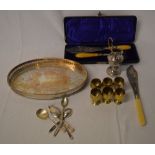 Assorted silver plate including fish server,