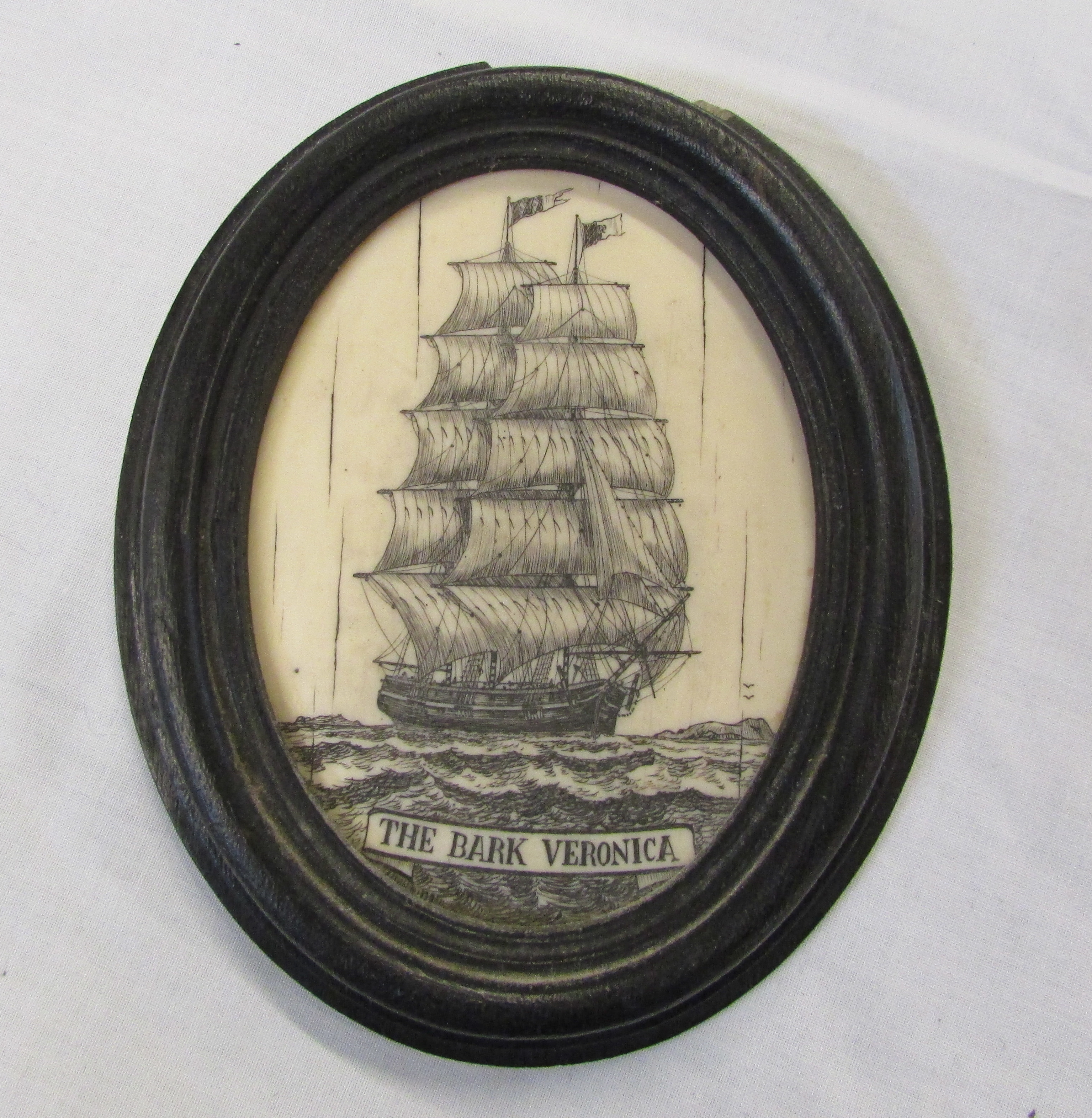 5 pieces of replica scrimshaw ware - Image 5 of 7