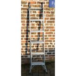 Aluminum locking ladders