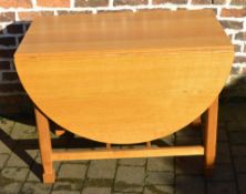 Acorn Man oak drop leaf table with acorn mark