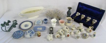 Assorted ceramics inc Wedgwood and crested china,