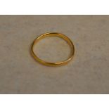 22ct gold wedding band, approx weight 1.