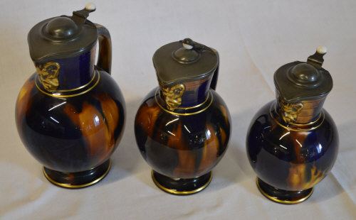 3 graduated Wedgwood 'Doric' jugs