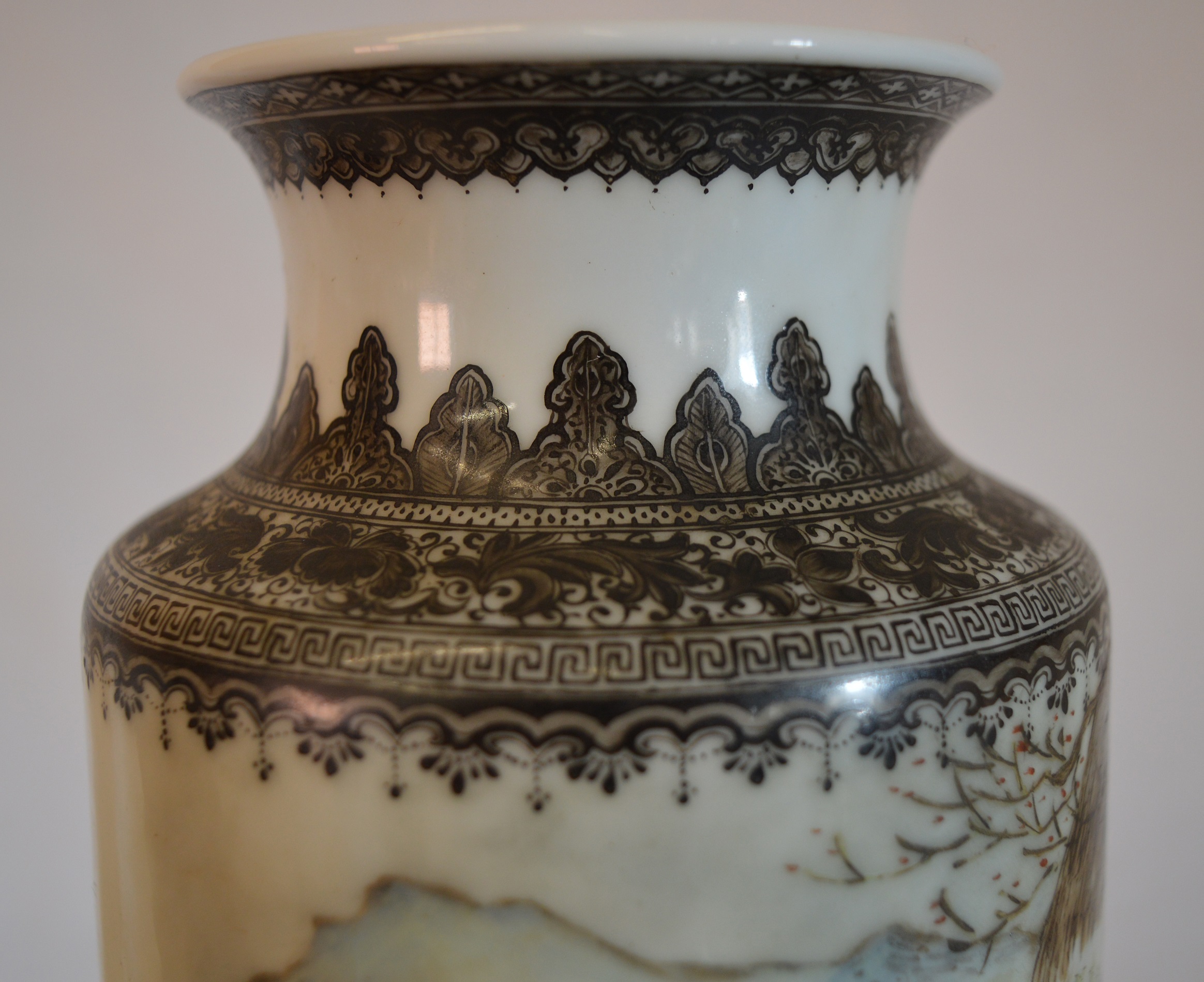 Cylindrical hand painted Chinese Republic famille rose vase with inscription to side & - Image 4 of 10