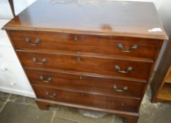 Georgian mahogany chest of drawers with oak lined drawers on bracket feet (one handle broken)