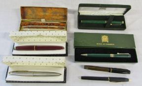 Assorted pens inc Parker (3 with 14k nibs), Cross (18k nib),