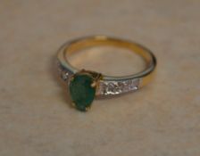 18ct gold diamond and pear cut emerald ring, emerald approx 0.65ct, total weight 2.