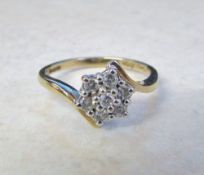 9ct gold diamond cluster ring approx 0.