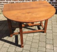 Hardwood gate leg table