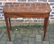 Georgian mahogany foldover breakfast table