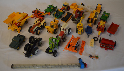 Die cast model vehicles (mainly agricultural) including Britains