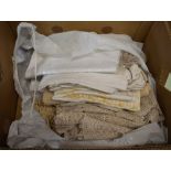 Box of linen / table cloths