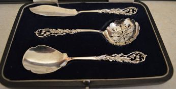 Silver ornate 3 piece cutlery set, Sheffield possibly 1906, approx weight 1.