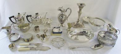 Quantity of silver plate inc tea service