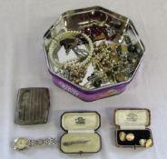 Assorted costume jewellery inc silver & a silver cigarette case (a/f)