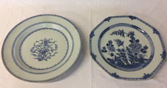Large 18th century Chinese blue & white octagonal charge D33cm & a circular Chinese charger