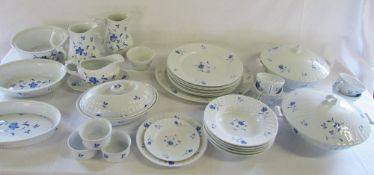 Royal Worcester 'blue bow' part dinner service