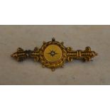 9ct gold ornate seed pearl brooch, approx weight 2.
