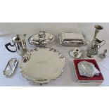 Assorted silver plate inc tray,