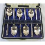 Cased set of silver teaspoons Sheffield 1946 weight 2.