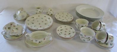 Villeroy & Boch 'Petite Fleur' part tea/dinner service 35 pieces & 6 white bowls