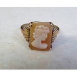 9ct gold cameo ring size N total weight 3.
